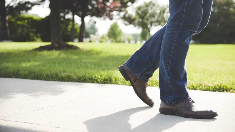 伊久线香蕉观新在线：我们为何怀念那个“挂机”的复古年代？